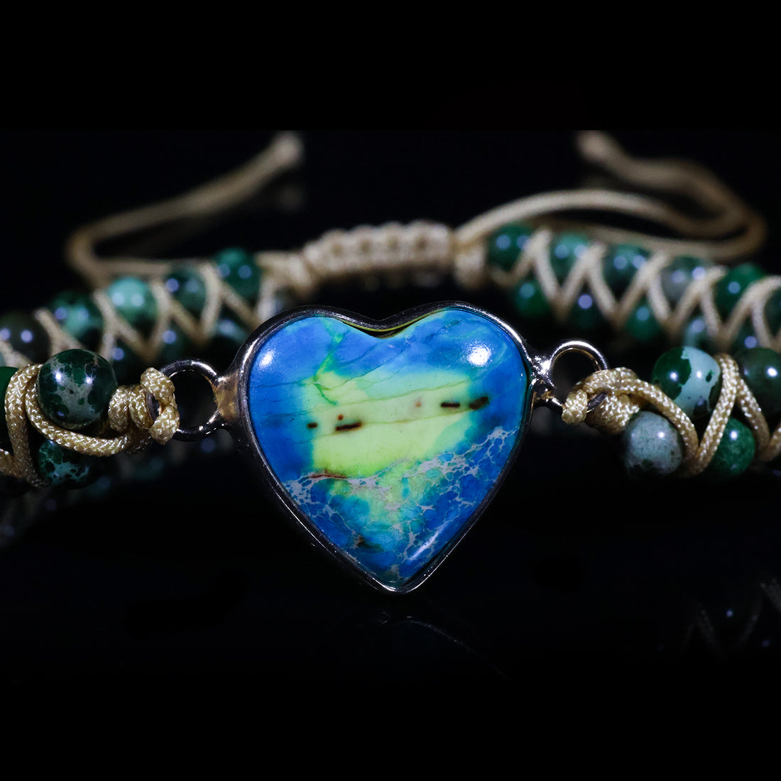 Emerald Aura Heart Bracelet – Harmony • Renewal • Grace