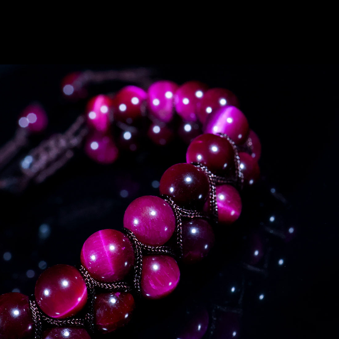 Crimson Aura Macramé Bracelet