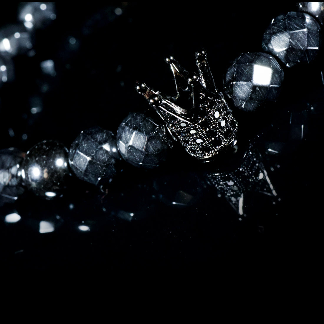 Crown Diamond-Cut Black Stone Bracelet